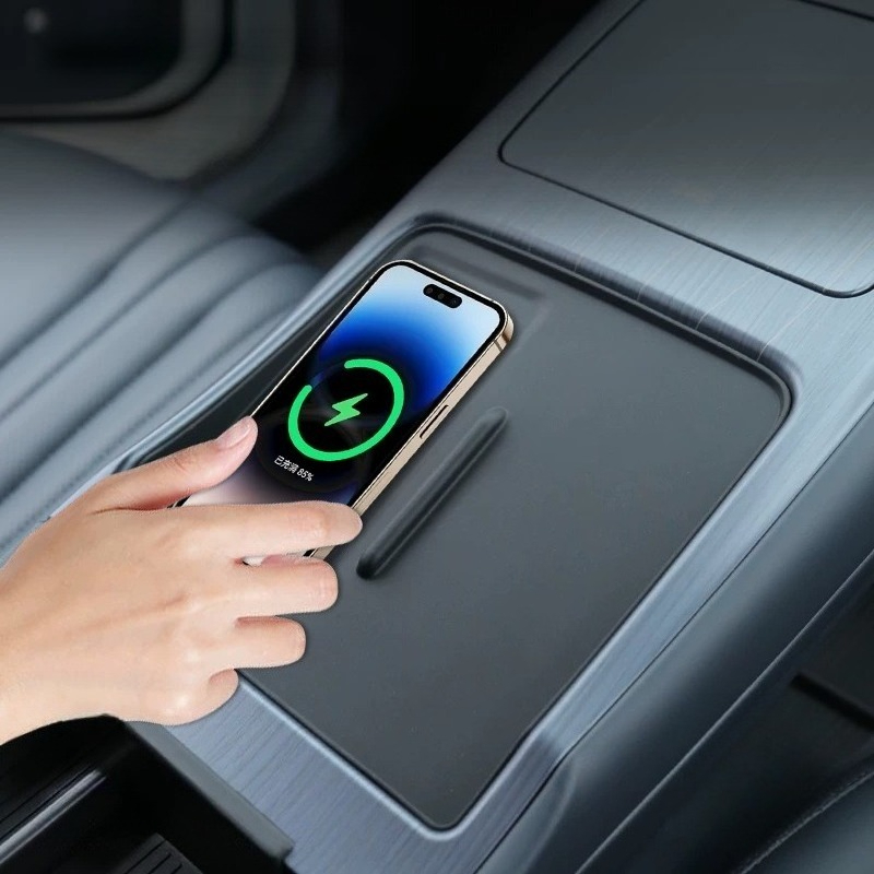 Vehicle Interior Supplies Modified Accessories For Avatr 11 2022-2025 Central Control Water Cup Wireless Charging Silicone Pad