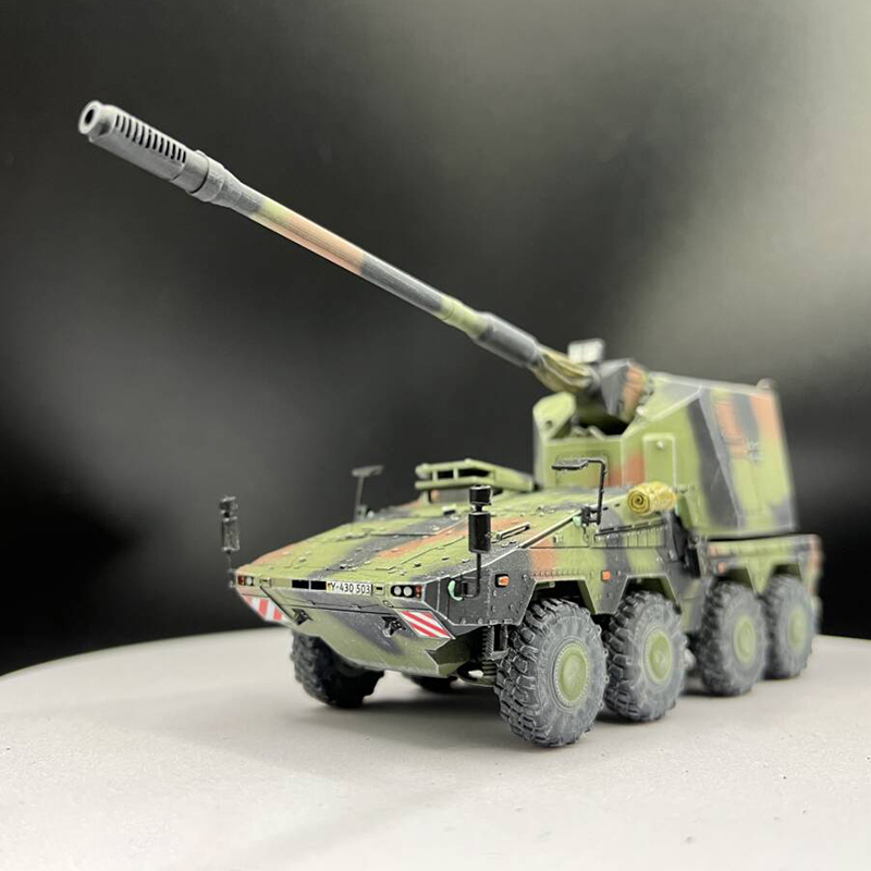 1:72 Scale Resin German Boxer Dog Armored Vehicle RCH155mm Howitzer GTK BOXER Model Classics Adult Gifts Souvenir Static Display